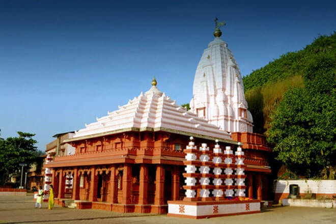 swayambhu-ganpati-temple-ganpatipule