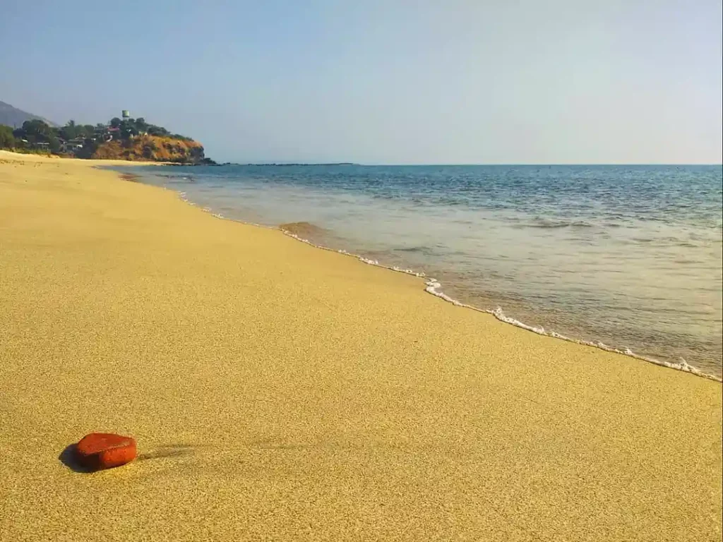 Adgaon-Beach-by-Aniruddha-Sikarwar